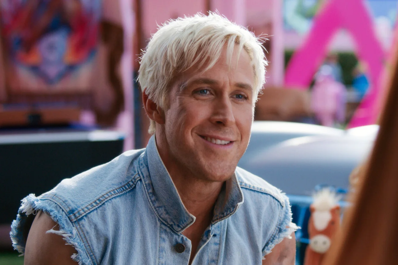 "Barbie" nie jest filmem o nienawiści do mężczyzn. Ken (Ryan Gosling) to ktoś więcej niż dodatek. "Barbie" nie jest filmem o nienawiści do mężczyzn. Ken (Ryan Gosling) to ktoś więcej niż dodatek.