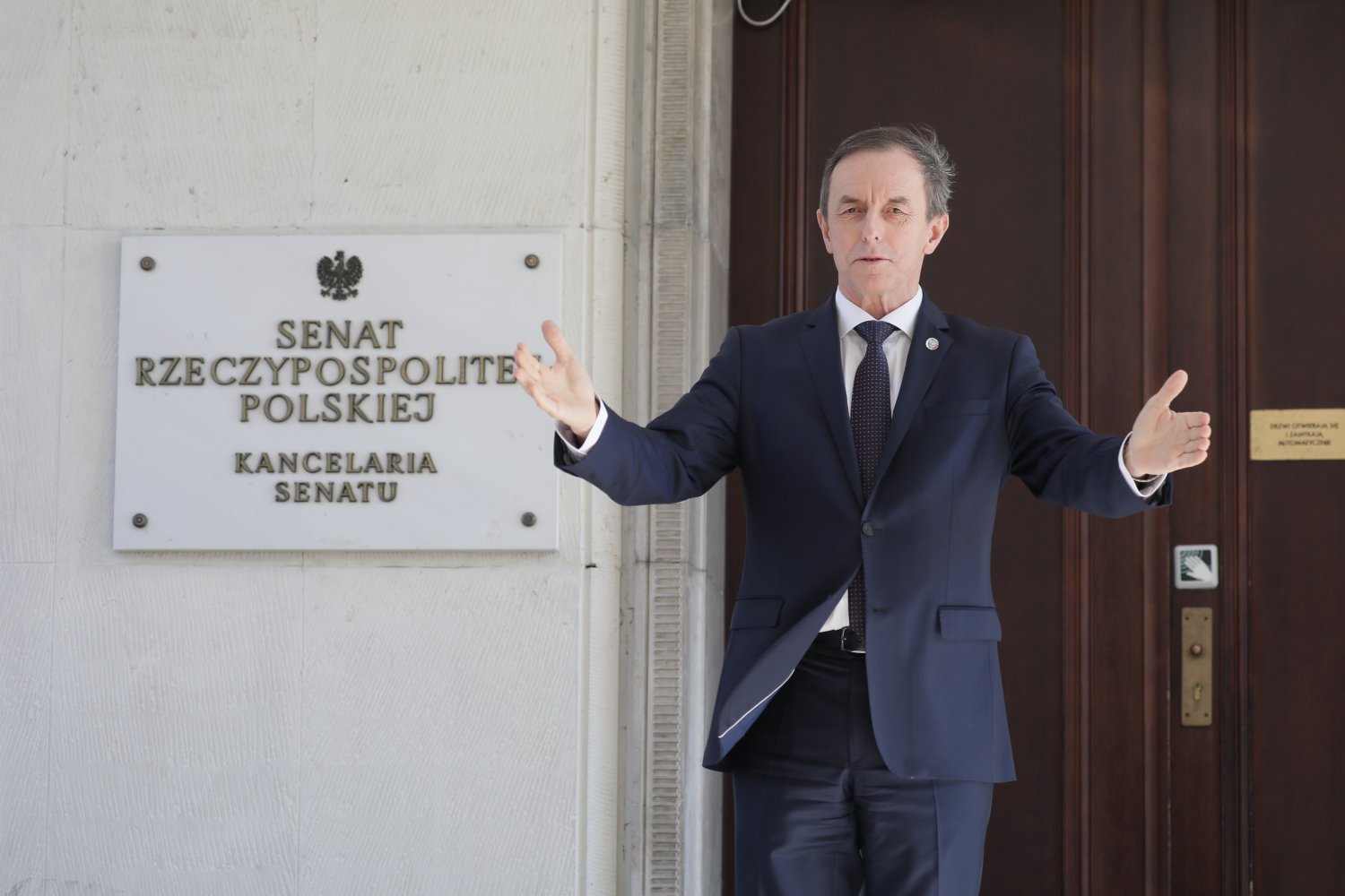 Tomasz Grodzki, marszałek Senatu po nocnym głosowaniu w sprawie Wyborów Prezydenckich 2020.