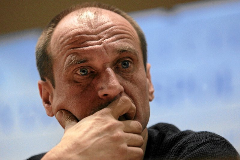 Paweł Kukiz jest przekonany, że dziennikarzami steruje system.