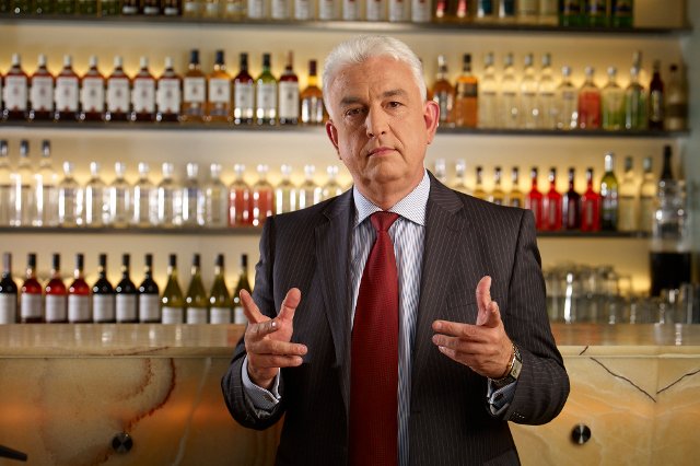 Polską Wódkę Wyborowa będziemy produkowali my i tylko my w naszych zakładach w Poznaniu i Zielonej Górze do końca świata i jeden dzień dłużej