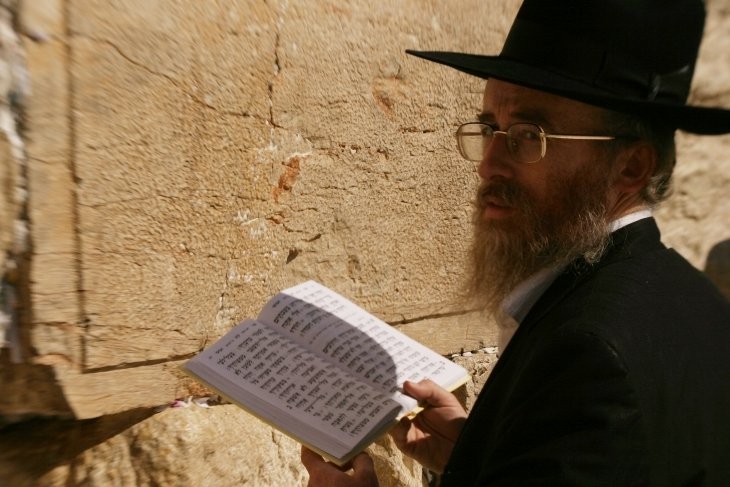 Żydzi nie golą brody i podobnie postanowił zrobić A.J. Jacobs.