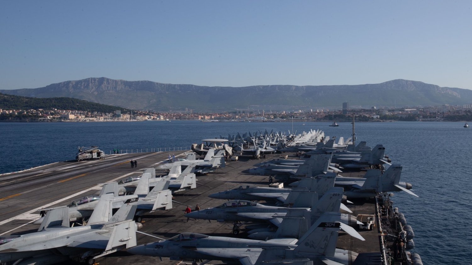 USS Gerald R. Ford w Chorwacji. To największy lotniskowiec na świecie