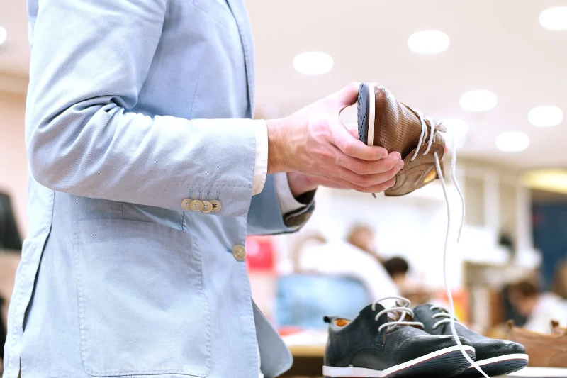 Musisz kupić większe buty? Pierścionki zrobiły się za małe? Jak najszybciej idź do endokrynologa.