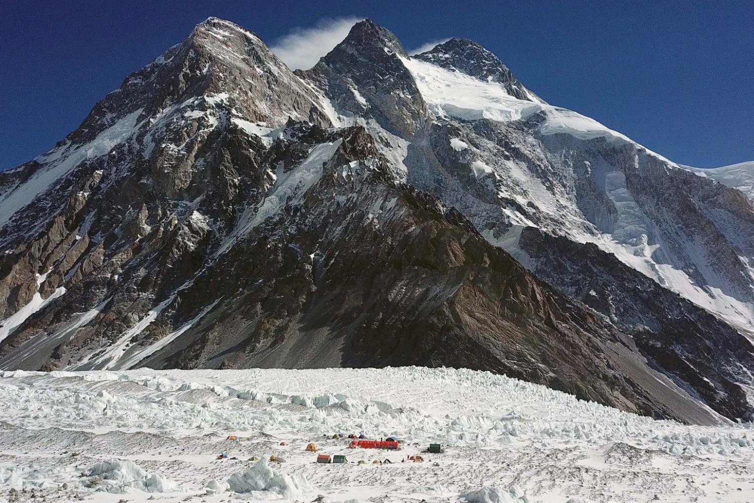 Zdjęcia z polskiej bazy pokazują, jakie wyzwanie stoi przed polskimi himalaistami.
