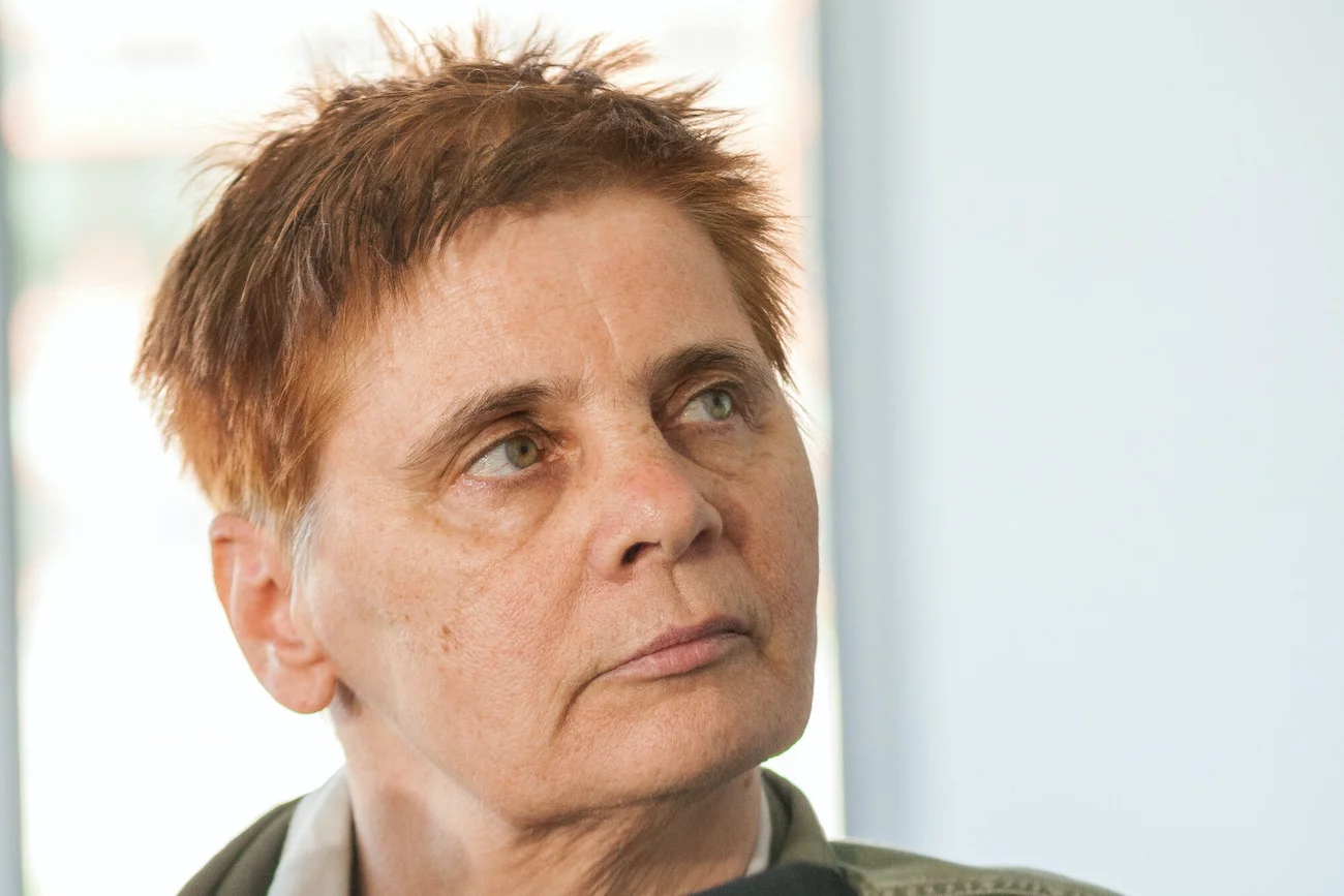 Janina Ochojska, wieloletnia prezeska Polskiej Akcji Humanitarnej. W 2019 z listy Koalicji Europejskiej zdobyła mandat w Parlamencie Europejskim zdobywając 307 227 głosów (4. wynik w skali kraju).