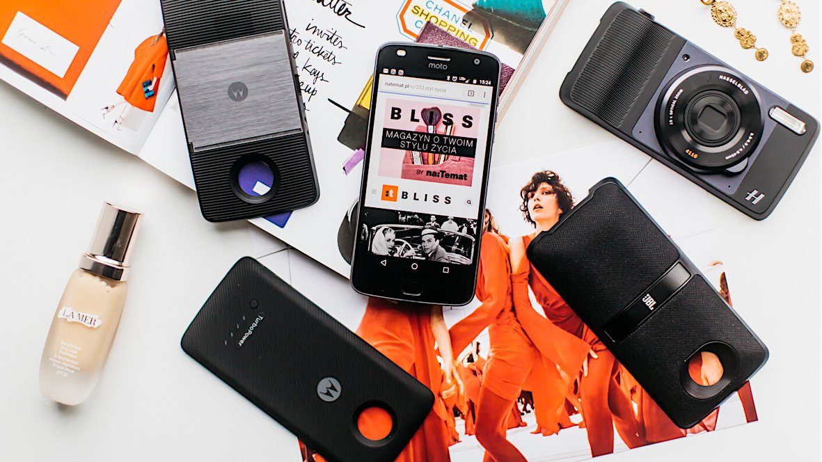 Co się dzieje, gdy w twoje ręce trafia telefon, który naprawdę zaskakuje i nie jest nim iPhone? Powiem ci. Nie chcesz go już z tych wypuścić z rąk.