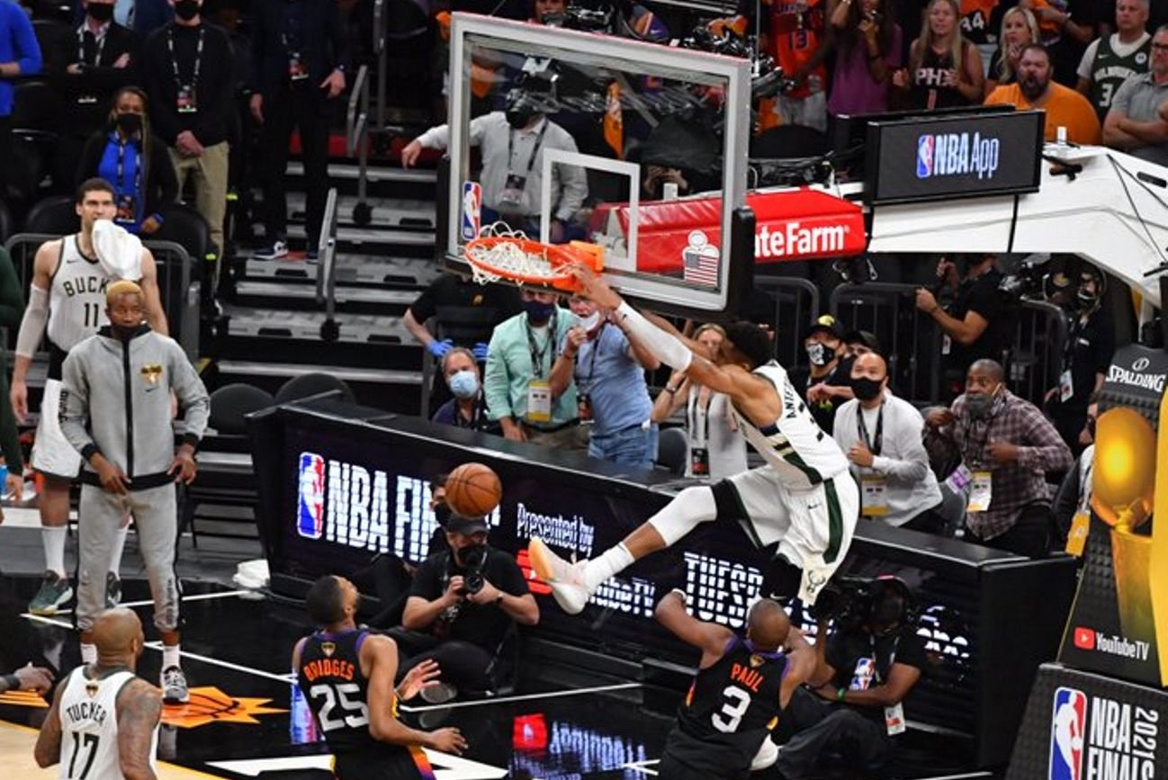 Giannis Antetokounmpo w ten sposób dał wygraną Kozłom z Milwaukee