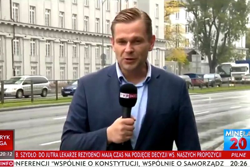 Łukasz Sitek zadał ludziom jedno pytanie, które jednak nie do końca oddaje realia lekarzy rezydentów.