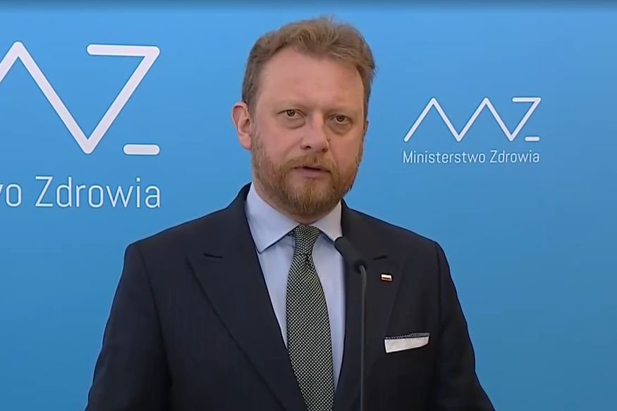 Minister zdrowia stwierdził, że na razie nie jest konieczne noszenie maseczek