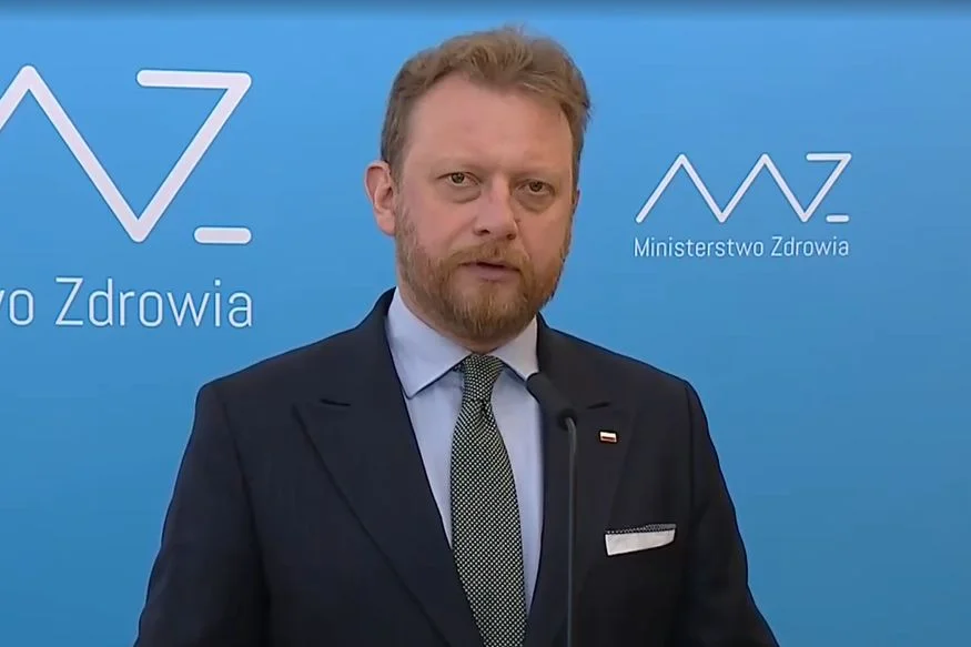 Minister zdrowia stwierdził, że na razie nie jest konieczne noszenie maseczek