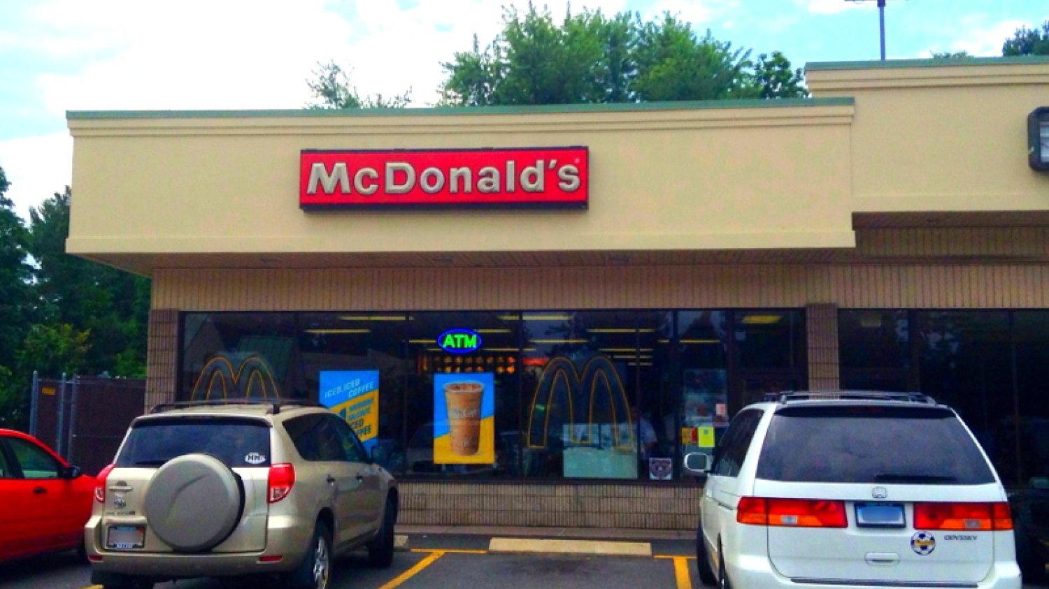 Amerykańskie restauracje sieci McDonald's w ogóle nie przypominają tych polskich.