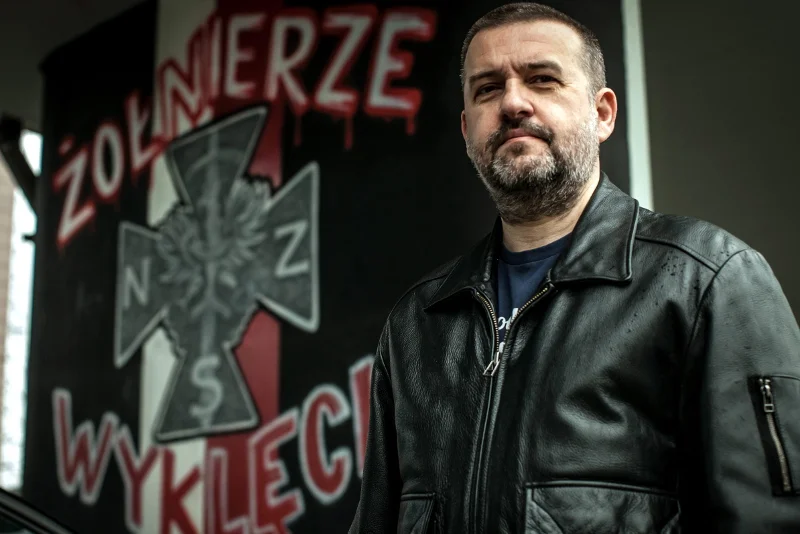 Arkadiusz Karbowiak, był wiceprezydentem Opola z ramienia PO, teraz buduje Muzeum Żołnierzy Wyklętych z ramienia PiS, a przede wszystkim z ramienia wiceministra sprawiedliwości Patryka Jakiego
