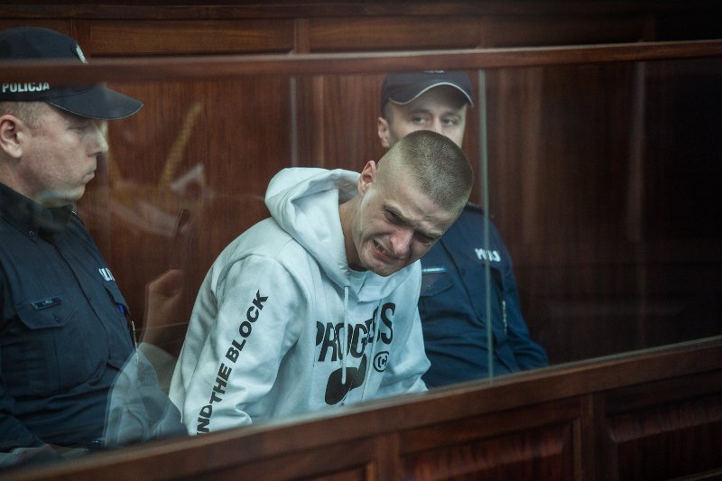 Tomasz Komenda wyszedł na wolność w dużej mierze dzięki pomocy policjanta.