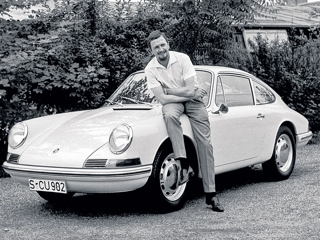 Butzi Porsche ze swoim dziełem
