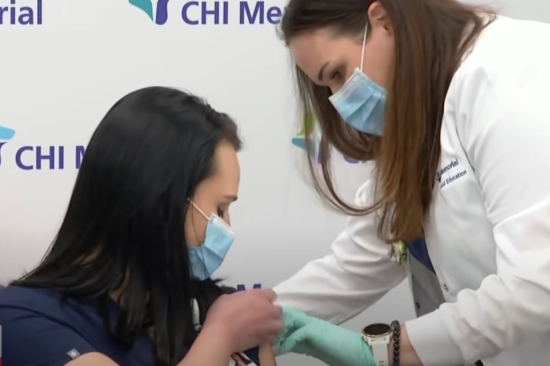 Wiadomość o śmierci pielęgniarki to fake news.