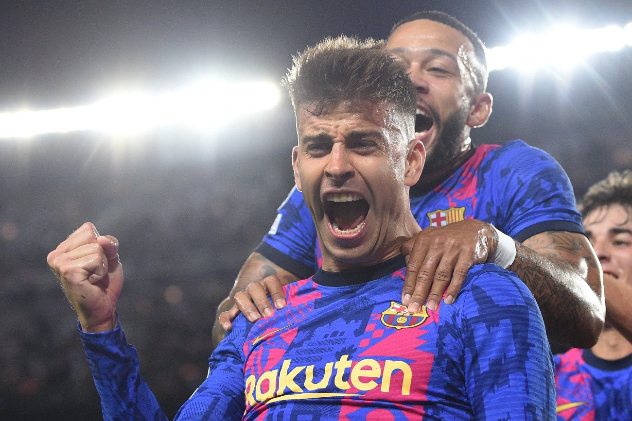 Gerard Pique swoim golem dał zwycięstwo Barcelonie w środowym meczu o być albo nie być w Lidze Mistrzów.