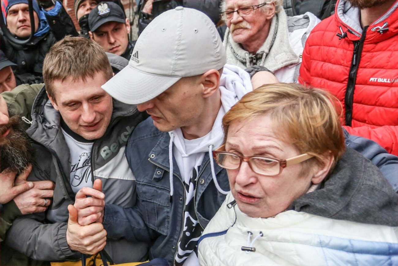 Rodzina Tomasza Komendy przerywa milczenie. "To początek jego upadku"