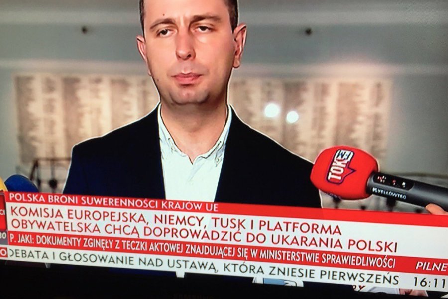 Gazeta Wyborcza dotarła do nazwisk "paskowych" w TVP Info.