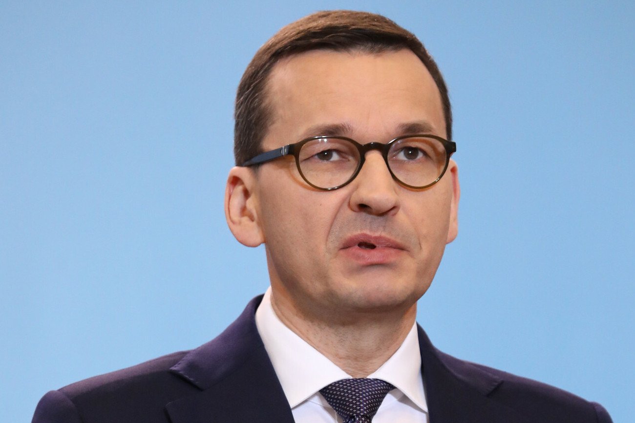 Z najnowszego sondażu CBOS wynika, że 33 proc. badanych wyraża obecnie poparcie dla rządu premiera Mateusza Morawieckiego.