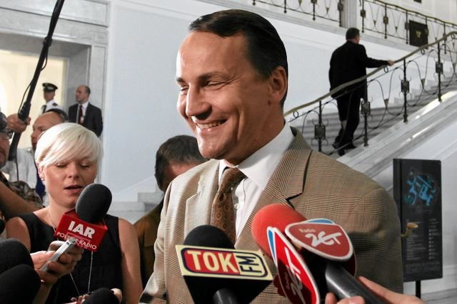 Radosław Sikorski przyznał, że "także my inwigilujemy"