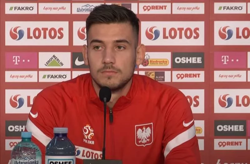 Zgrupowanie w Opalenicy. Moder przekazał, że przyjął szczepionkę przeciw COVID-19.