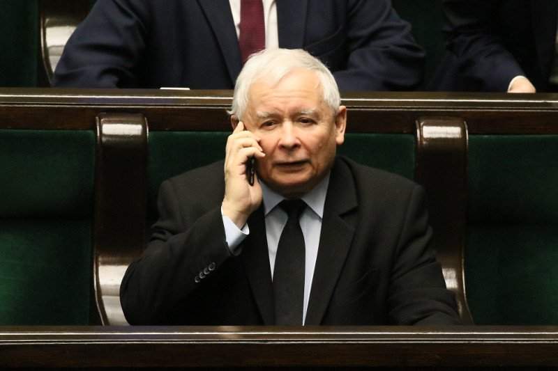 Niektóre wydatki największych polskich partii politycznych są dosyć dziwne.