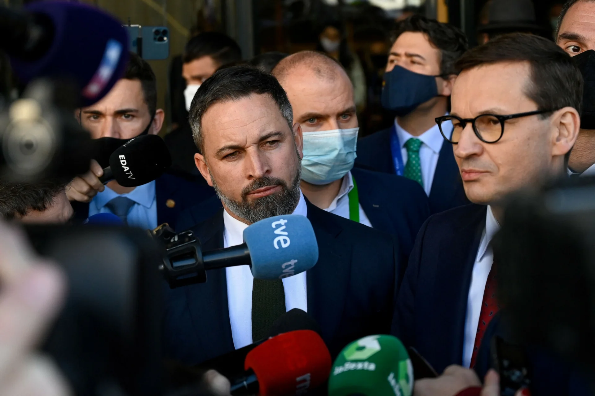 Santiago Abascal uważa, że oskarżenia wobec jego partii, to taktyka lewicy. Santiago Abascal uważa, że oskarżenia wobec jego partii, to taktyka lewicy.