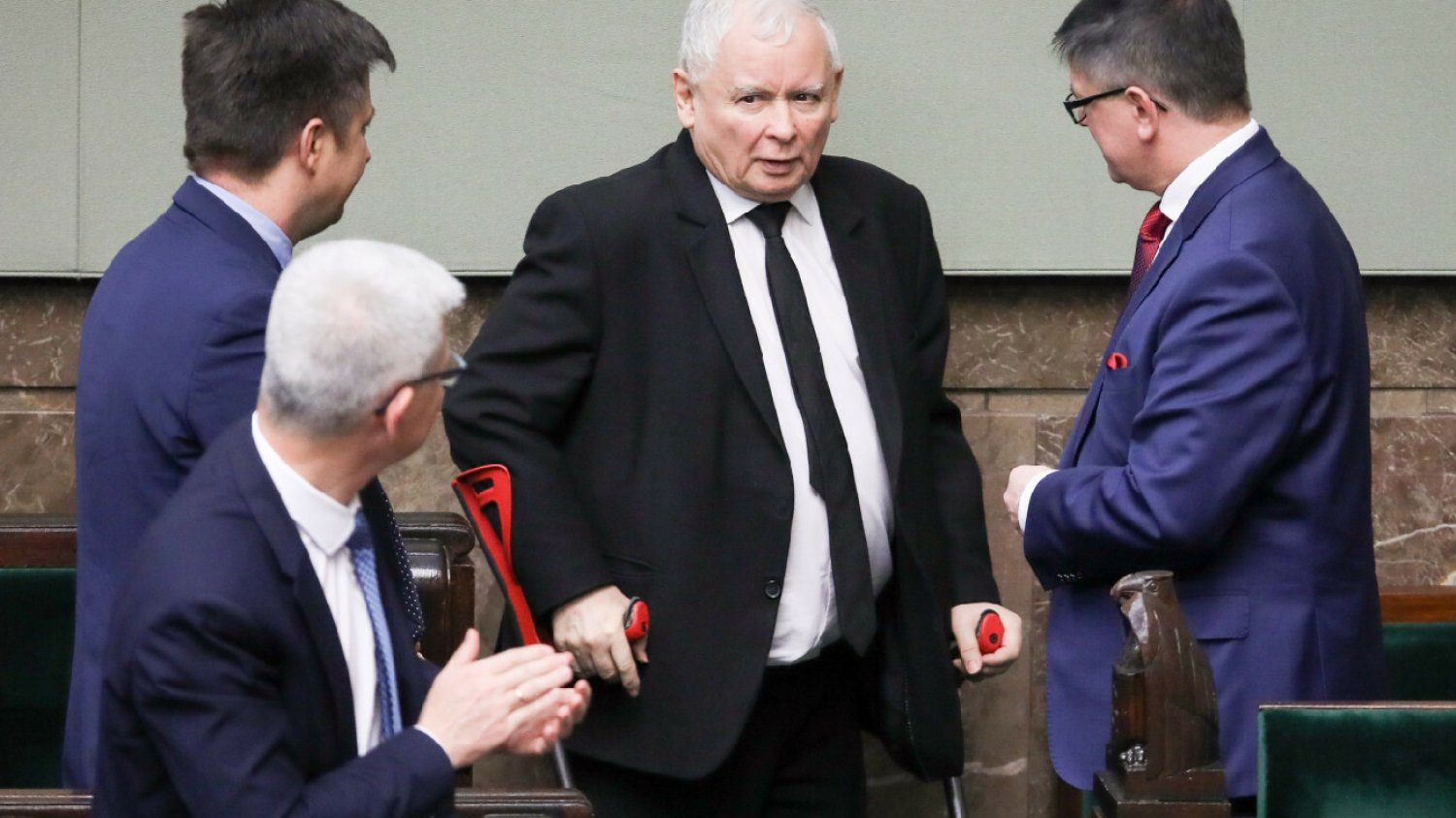 Co się dzieje z Jarosławem Kaczyńskim? "Nie ma szans, by ruszył w Polskę".