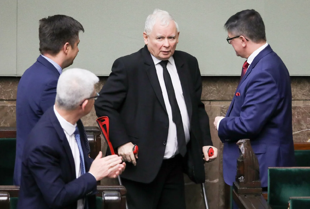 Co się dzieje z Jarosławem Kaczyńskim? "Nie ma szans, by ruszył w Polskę".