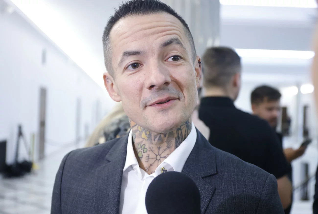 Józefaciuk neopoganinem. Poseł KO z Łodzi: Czerpię z rytuałów zielarek.
