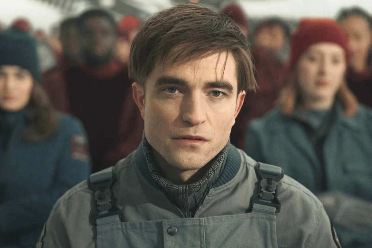 Film z Pattinsonem prosto z kina trafi na VOD. Wyniki wskazują na klapę Mickey 17 z Robertem Pattinsonem niebawem na VOD. Wynik rozczarowuje