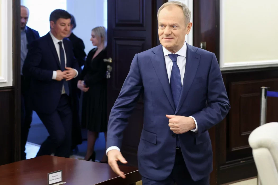 KO na czele w sondażu CBOS.