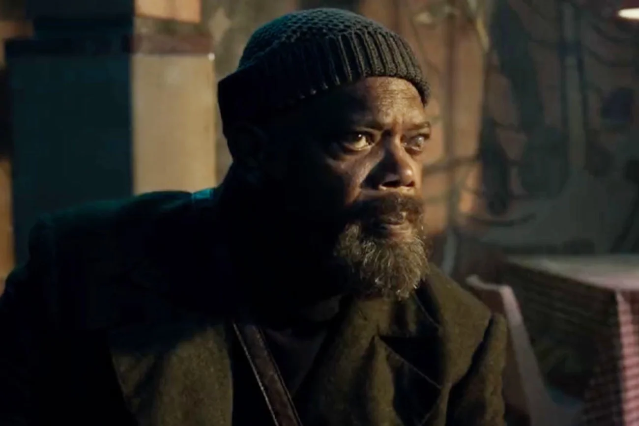 Samuel L. Jackson jako Nick Fury walczy z najazdem kosmitów w zwiastunie serialu "Tajna Inwazja". Samuel L. Jackson jako Nick Fury walczy z najazdem kosmitów w zwiastunie serialu "Tajna Inwazja".
