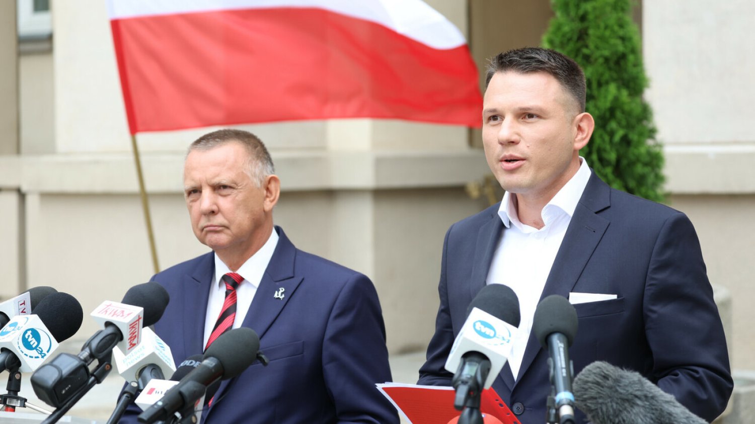 Marian Banaś i Sławomir Mentzen na wspólnej konferencji prasowej.