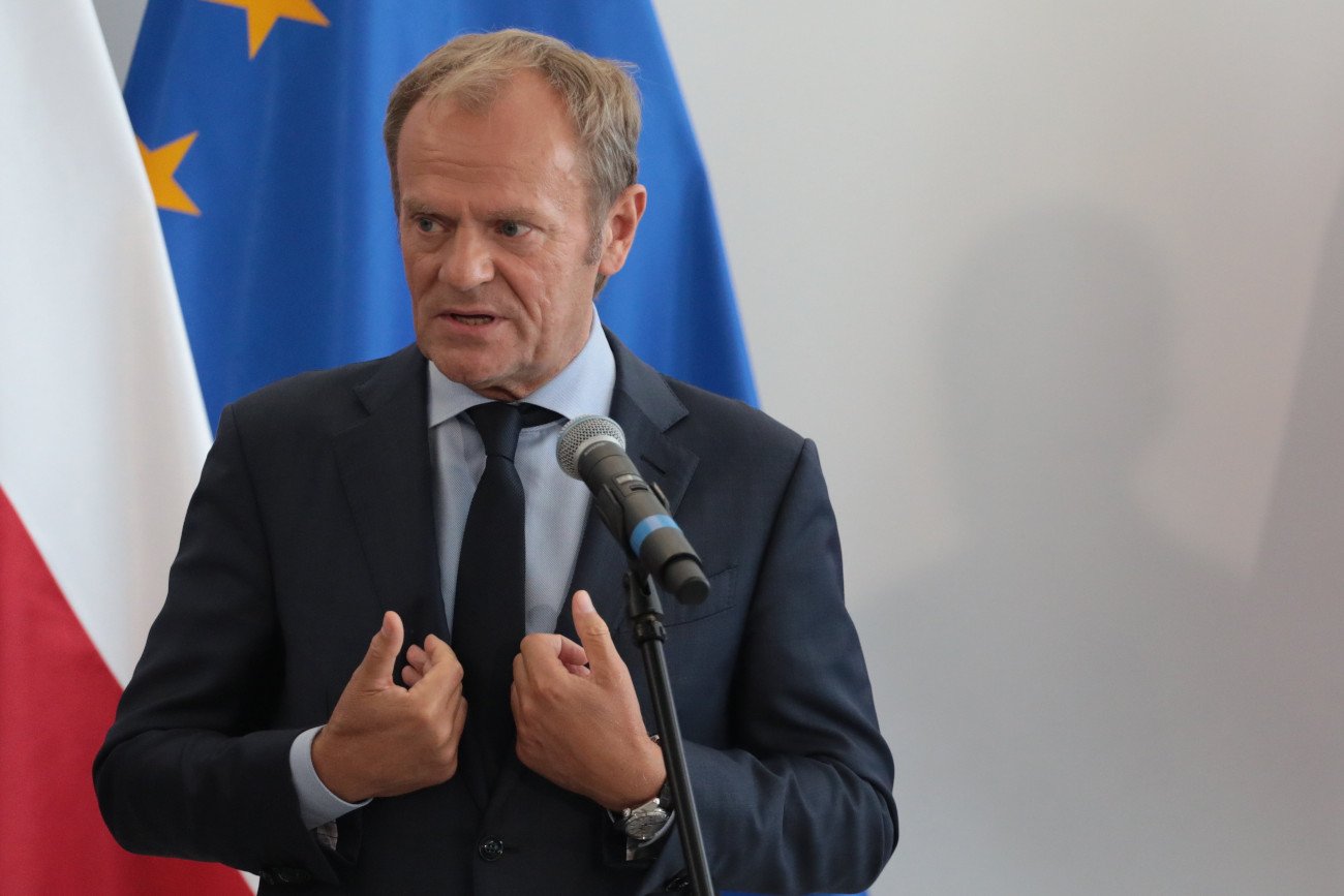 Jak dowiedział się "Wprost”, polityczny plan Donalda Tuska ma zakładać, że obóz rządzący w krótkim czasie zacznie się kruszyć na skutek odejścia Jarosława Gowina.