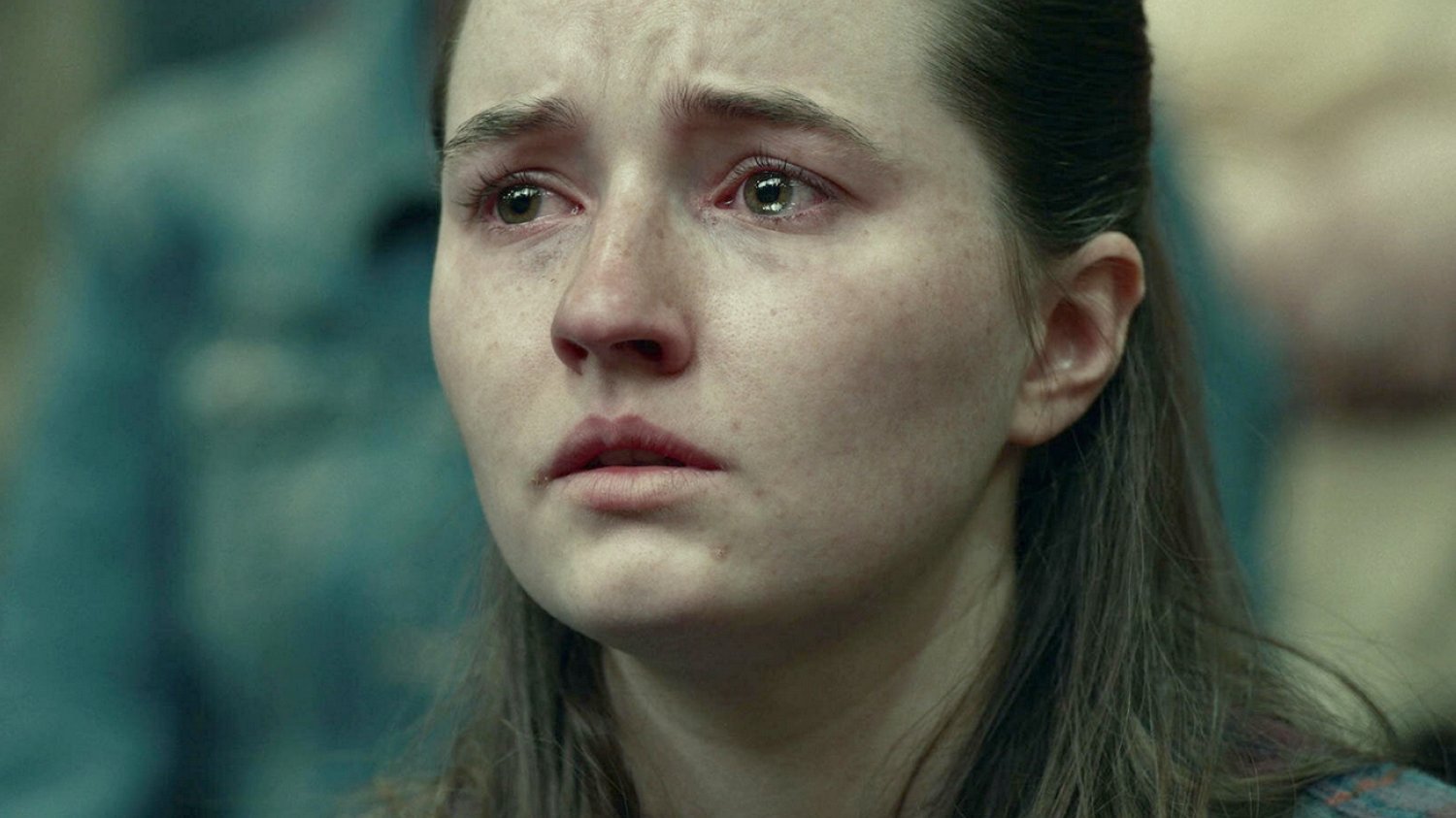 "Lekomania" opowiada o kryzysie opioidowym w Stanach Zjednoczonych. Historie ukazane w serialu trzymają w napięciu i wzruszają. Kaitlyn Dever w serialu "Lekomania"