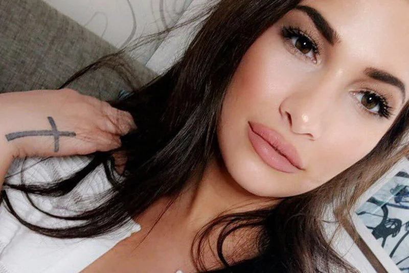 Olivia Nova nie działała w pornobiznesie nawet roku.