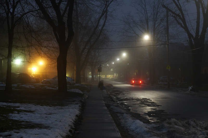 Grudzień dla wielu osób jest to również jeden z najtrudniejszych okresów w roku, gdyż świat pogrążony jest w ciemnościach.