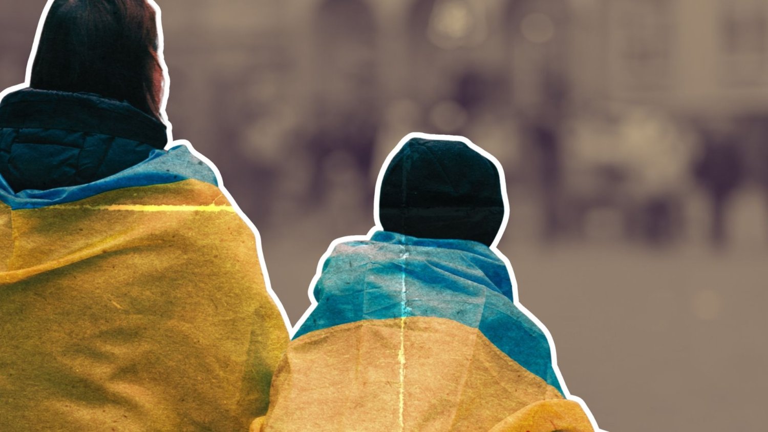 Kobieta z dzieckiem okryci ukraińską flagą Kobieta z dzieckiem w ukraińskiej fladze