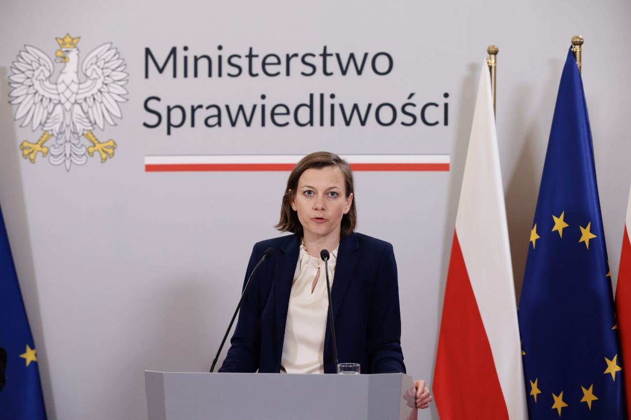 Kontrowersje wokół tablic alimentacyjnych. Jest stanowcza reakcja ministerstwa