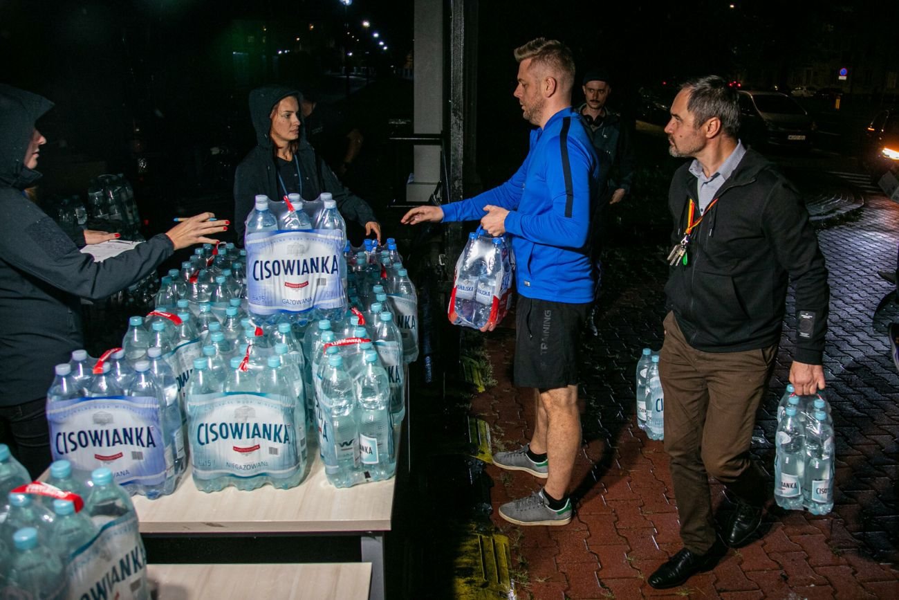 Jak pomóc powodzianom? Ruszyły zbiórki dla potrzebujących