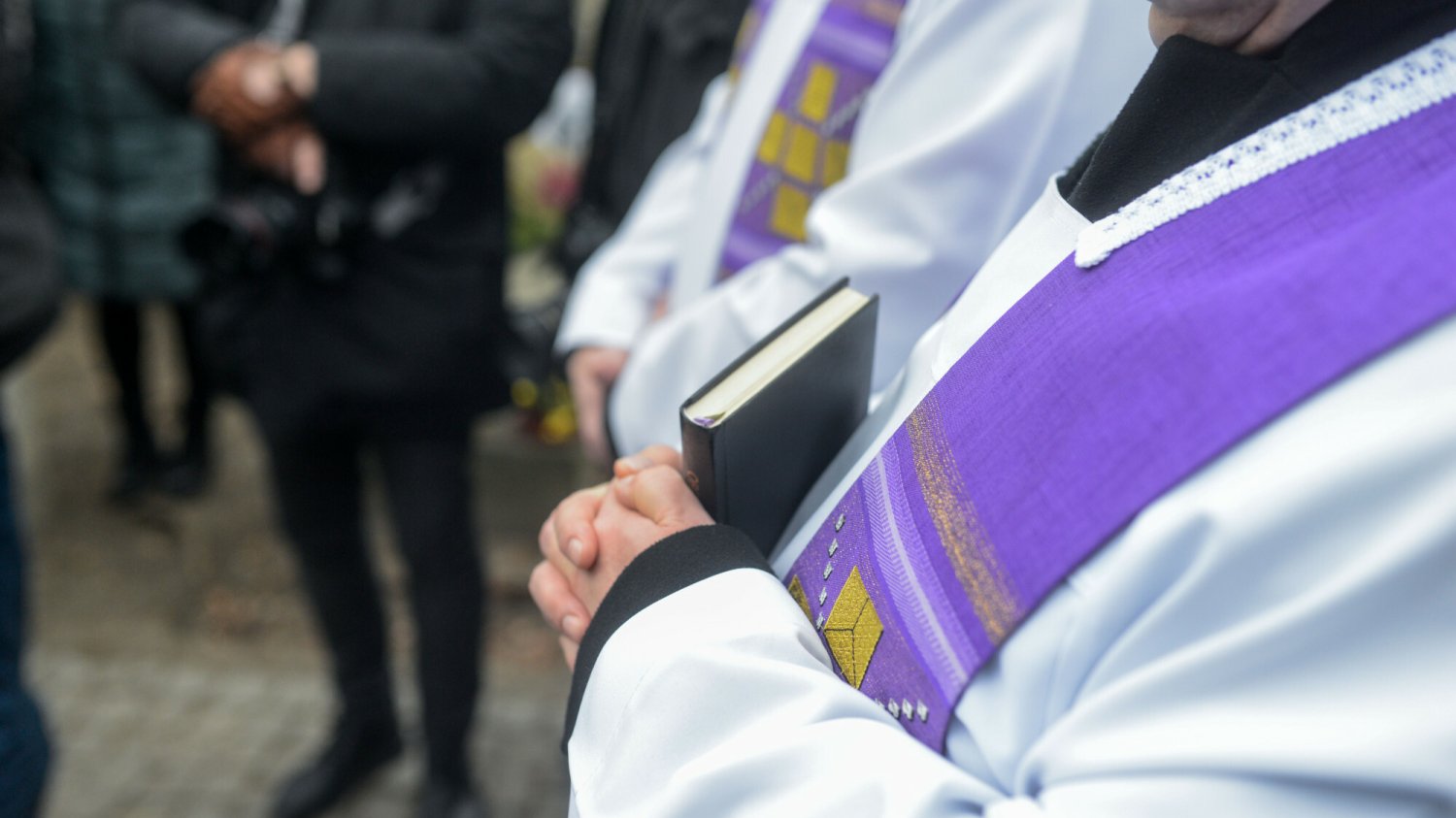 Zapytałam ludzi o najgorsze historie z pogrzebów