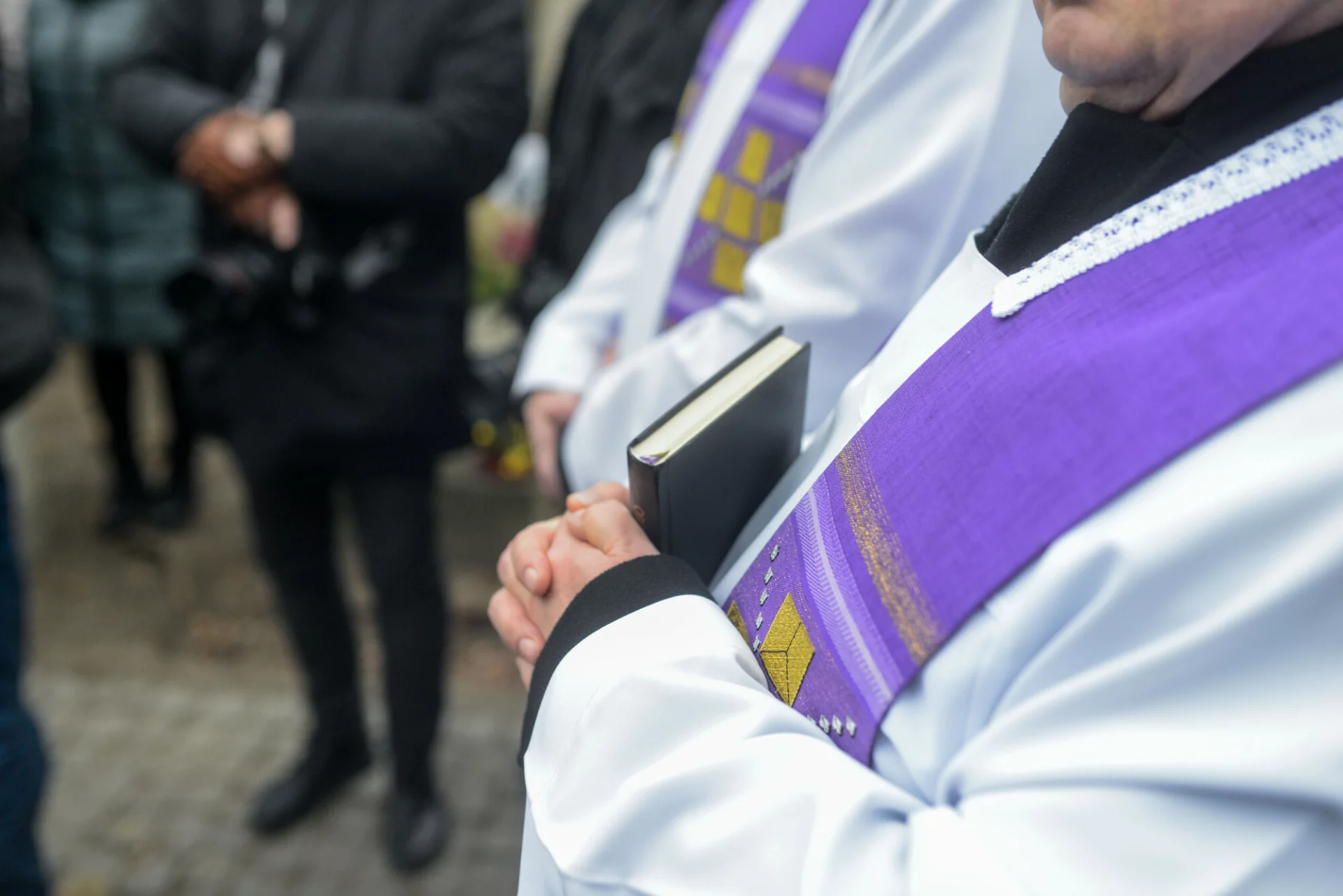 Zapytałam ludzi o najgorsze historie z pogrzebów