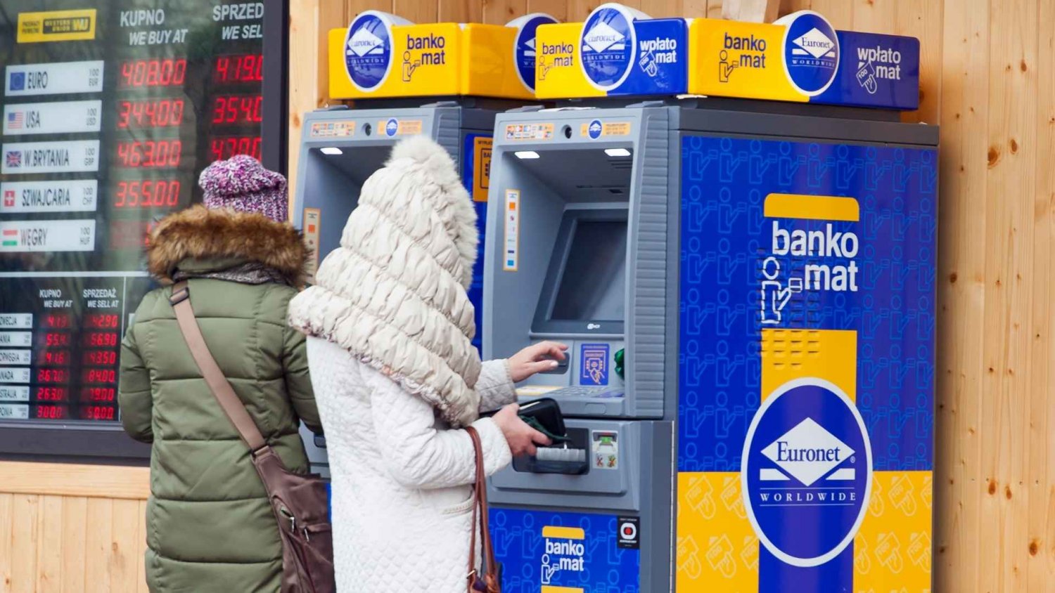 Euronet obcina wypłaty w bankomatach. Klient odczuje zmianę i miło nie będzie