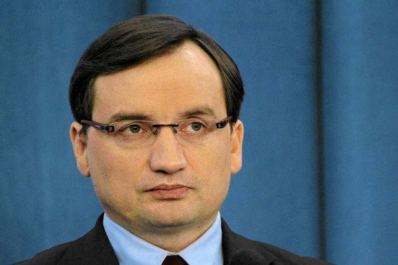 Zbigniew Ziobro apeluje, aby odtajnić akta w sprawie Beaty Sawickiej.