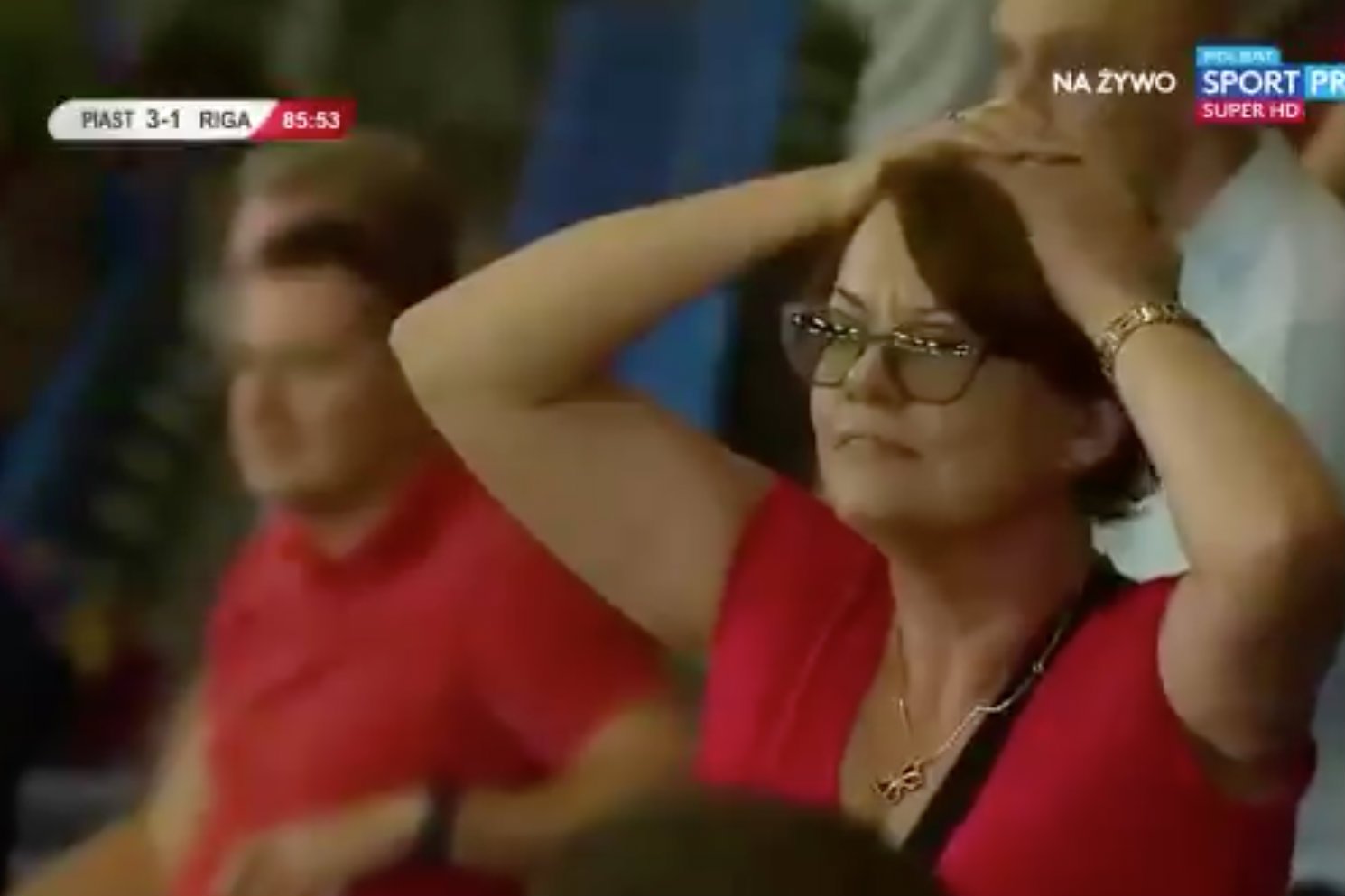 Obrońca Piasta główkował tak niefortunnie w meczu z Riga FC, że kompletnie zaskoczył swojego bramkarza.