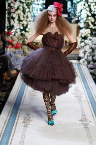 Lanvin Haute Couture Show, H&M, Nowy Jork 2010