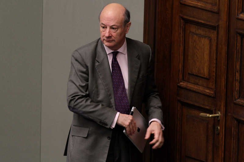 Jacek Rostowski, który podnosił podatki, teraz je obniża.