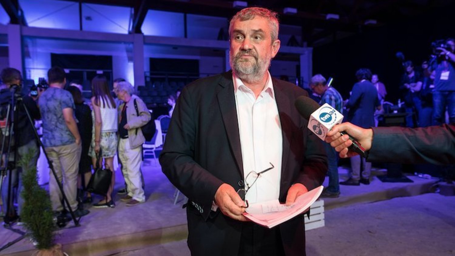 Ujawniono notatkę, która wydaje się przeczyć ustaleniom kontroli w Janowie Podlaskim, na którą powołuje się Jan Krzysztof Ardanowski.