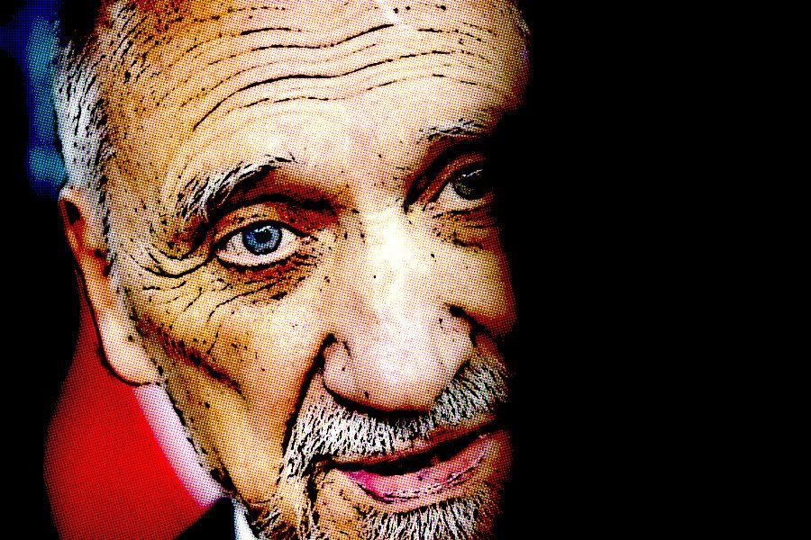 Twarz Antoniego Macierewicza, wiceprezesa Prawa i Sprawiedliwości. W partii Jarosława Kaczyńskiego to Macierewicz odpowiadał za powstanie i podtrzymywanie religii smoleńskiej, która z tragicznego wypadku lotniczego robiła zamach.